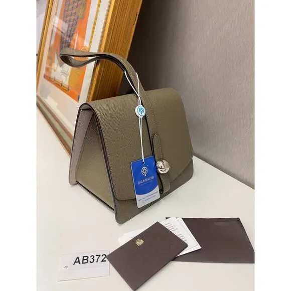 Moynat Women Pre-Loved Bag Very Good Condition - Picture 2 of 9